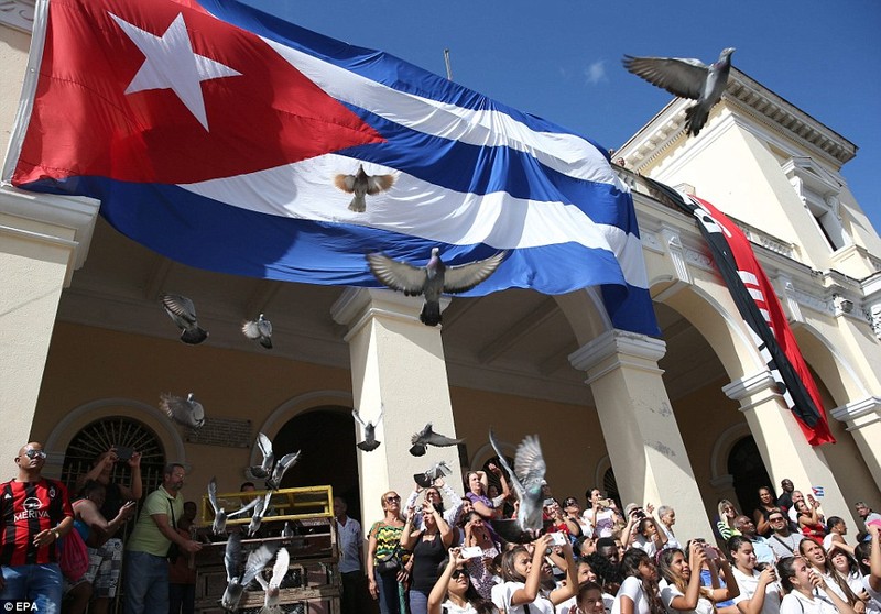 Anh: Nguoi dan Cuba tien biet lanh tu Fidel Castro lan cuoi-Hinh-12